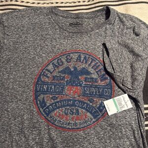 Flag and anthem gray vintage style large men’s T-shirt brand new with tag
